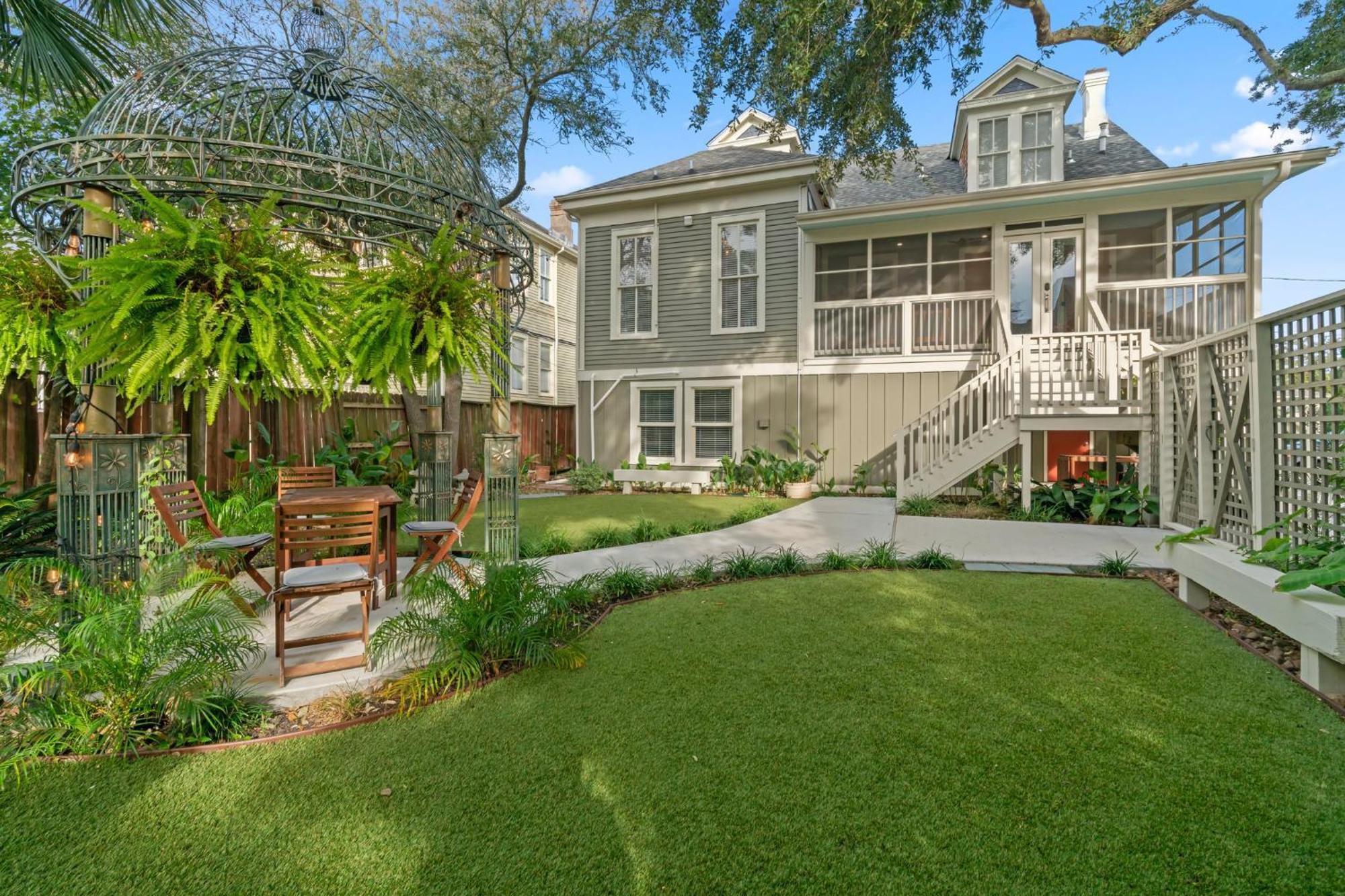 Historic Galveston Family Beach Home With 3 King Beds ภายนอก รูปภาพ
