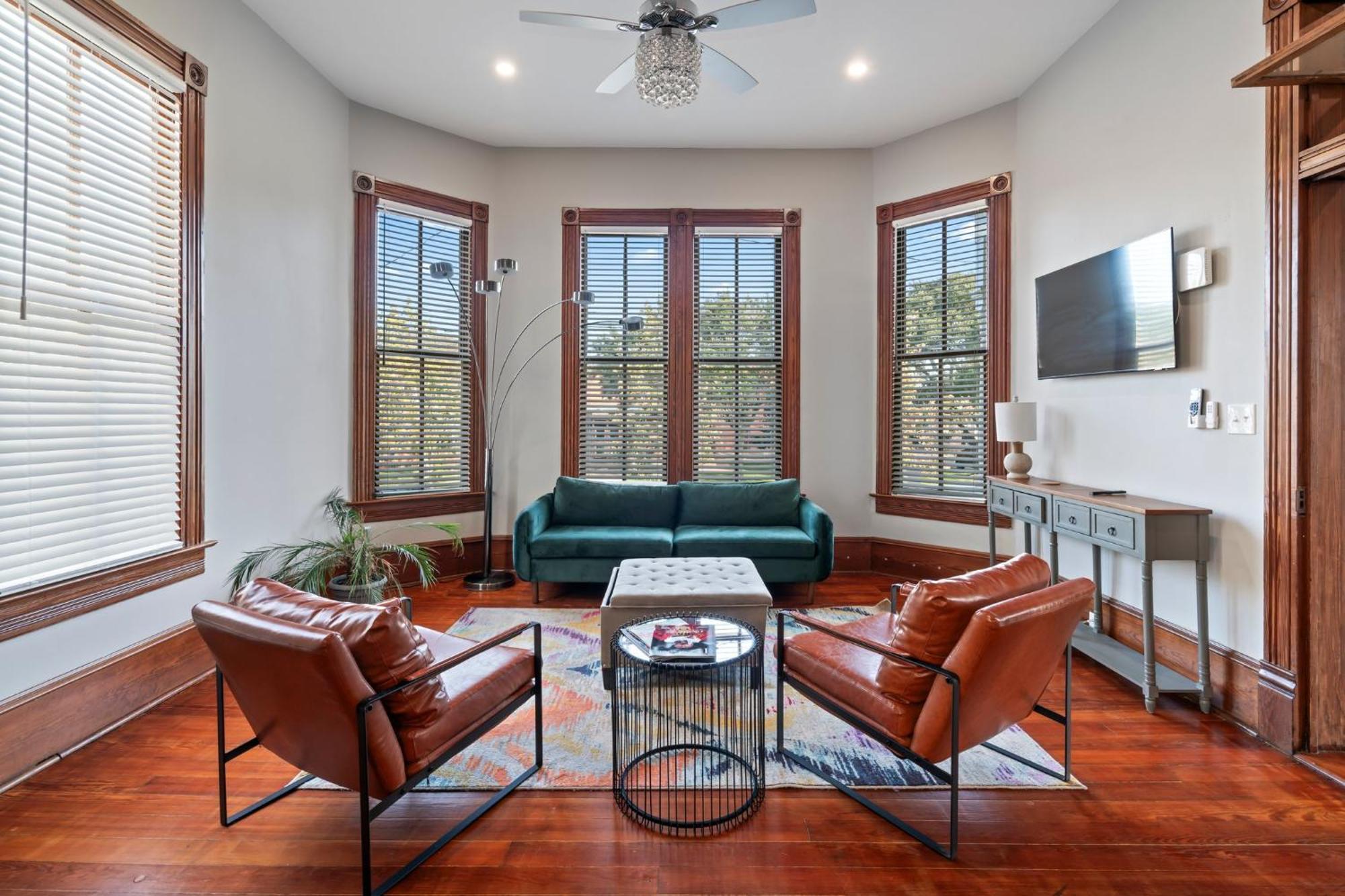 Historic Galveston Family Beach Home With 3 King Beds ภายนอก รูปภาพ