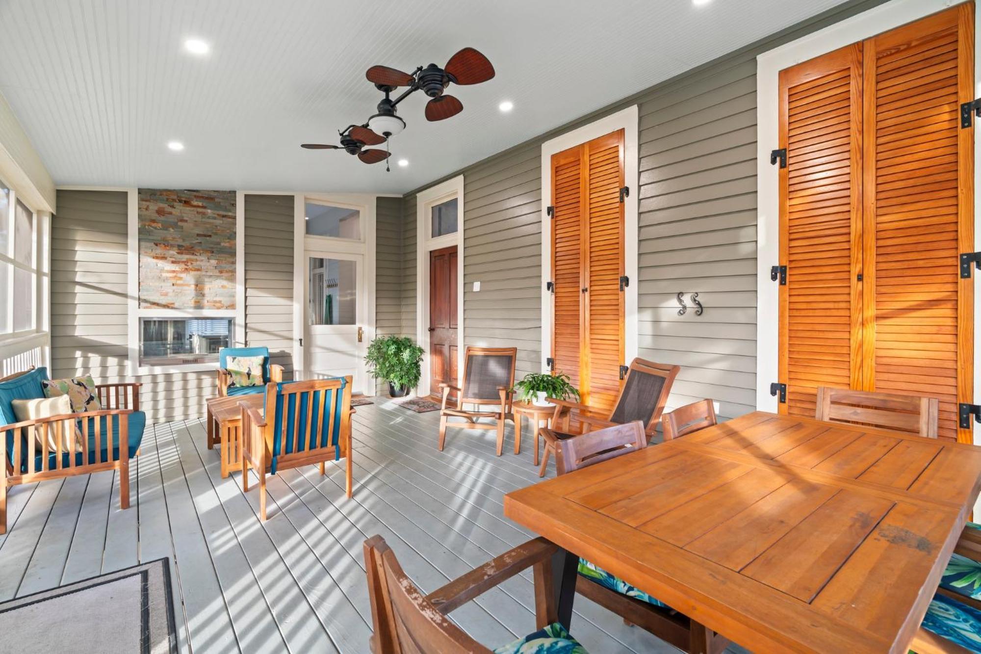 Historic Galveston Family Beach Home With 3 King Beds ภายนอก รูปภาพ